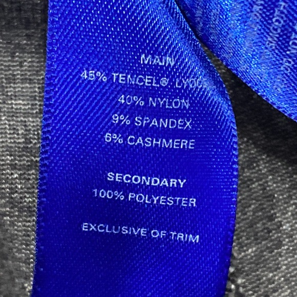 Kit and Ace “ Pencil Me In Legging “ in Charcoal/ Black/ Grey size 8 - Picture 13 of 14